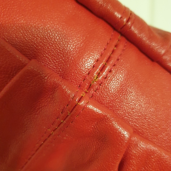EATON’S Vintage Red Leather Purse Made in Italy - Picture 6 of 6